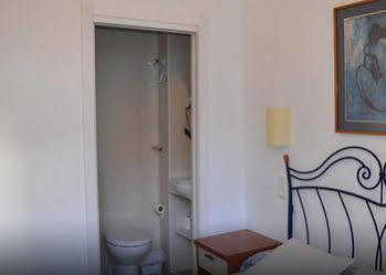 Pension San Telmo / San Juan Сан-Себастьян Экстерьер фото