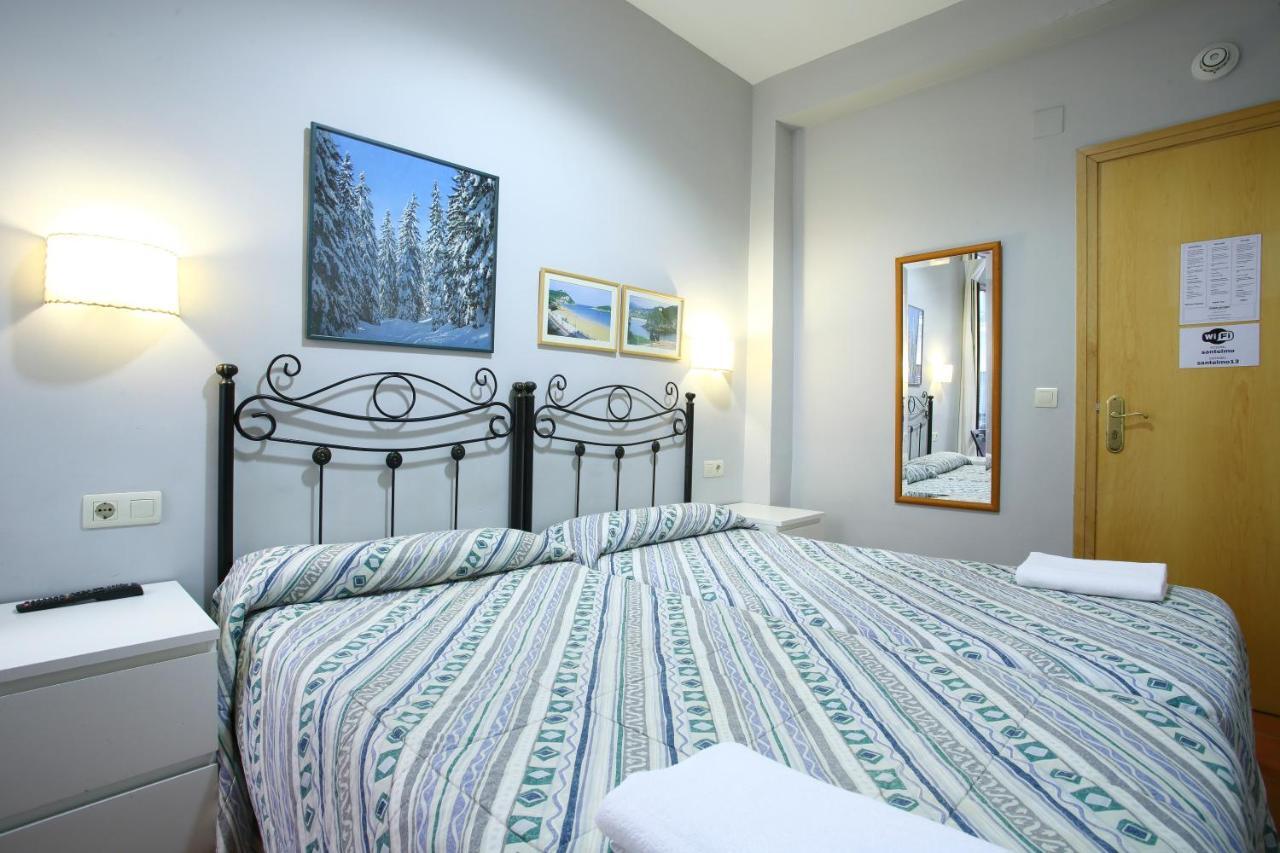 Pension San Telmo / San Juan Сан-Себастьян Экстерьер фото