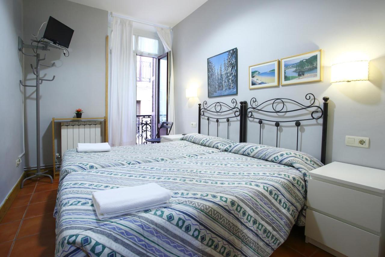 Pension San Telmo / San Juan Сан-Себастьян Экстерьер фото